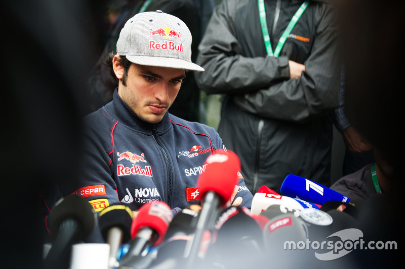 爱游戏官方入口-威廉姆斯轻取红牛二队，塞恩斯高光表现的简单介绍