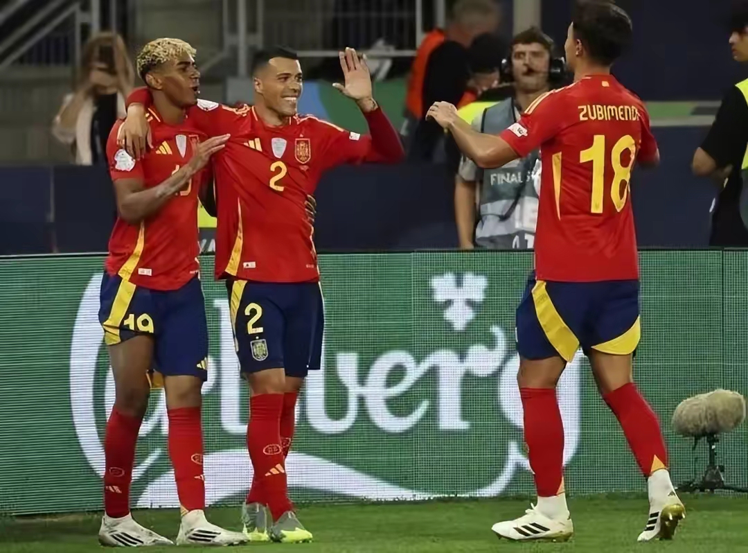 国际米兰翻盘葡萄牙，蒂亚戈扛起全队