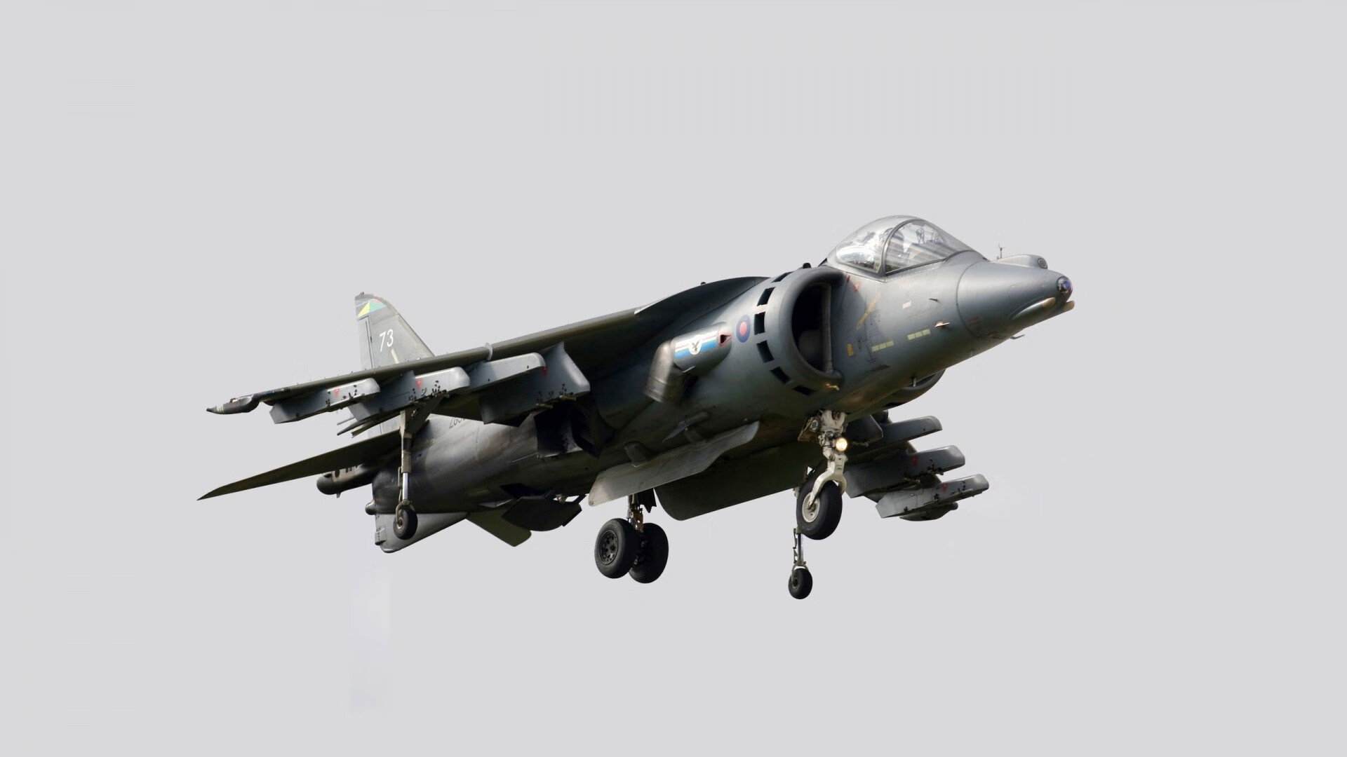 逆转的两种语言,从安联球场的集体意志到球台前的王者瞬间