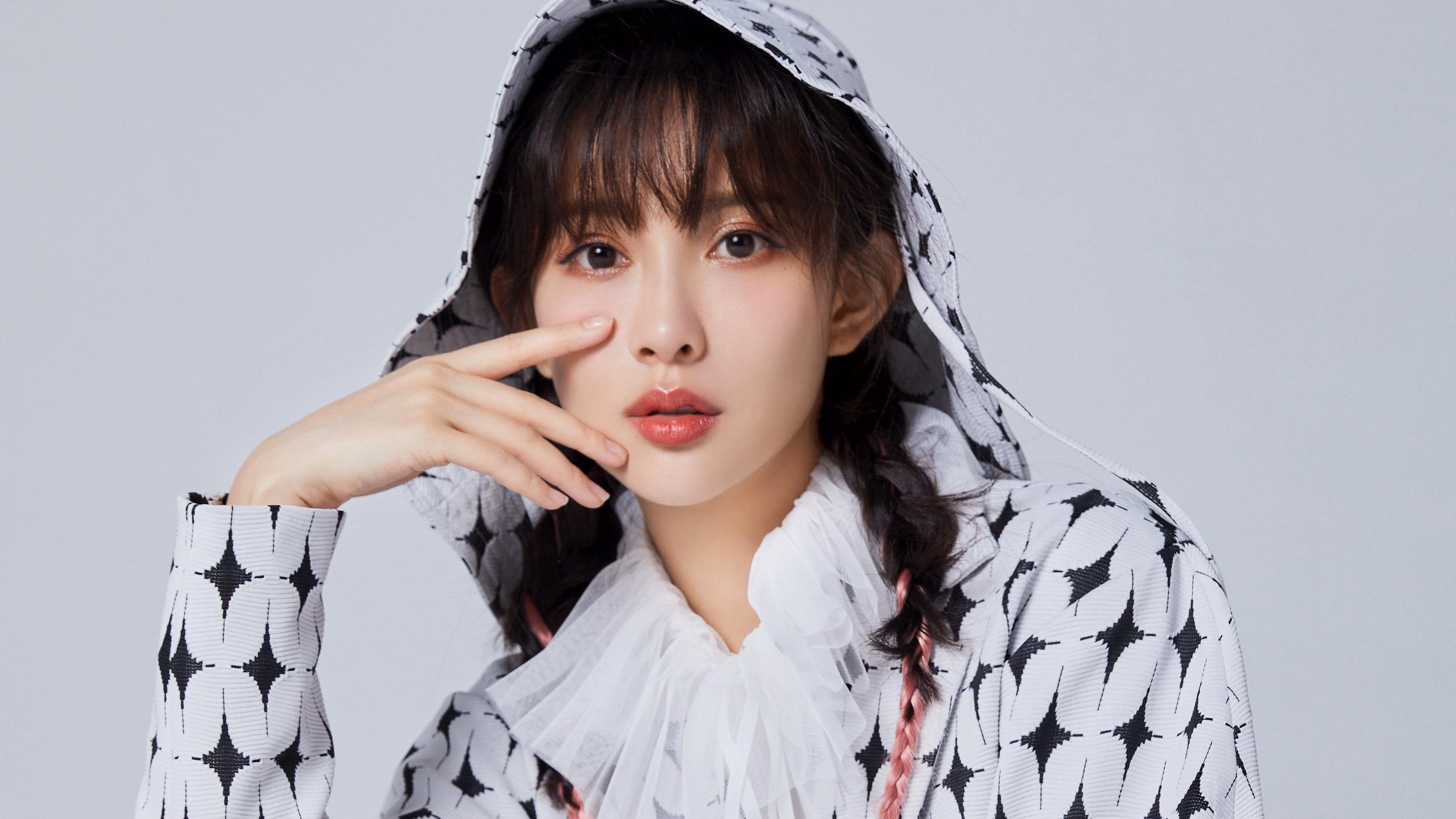 爱游戏APP-铁骑踏雪，银月逢炎阳，法拉利绝境翻盘，周冠宇点燃赛场