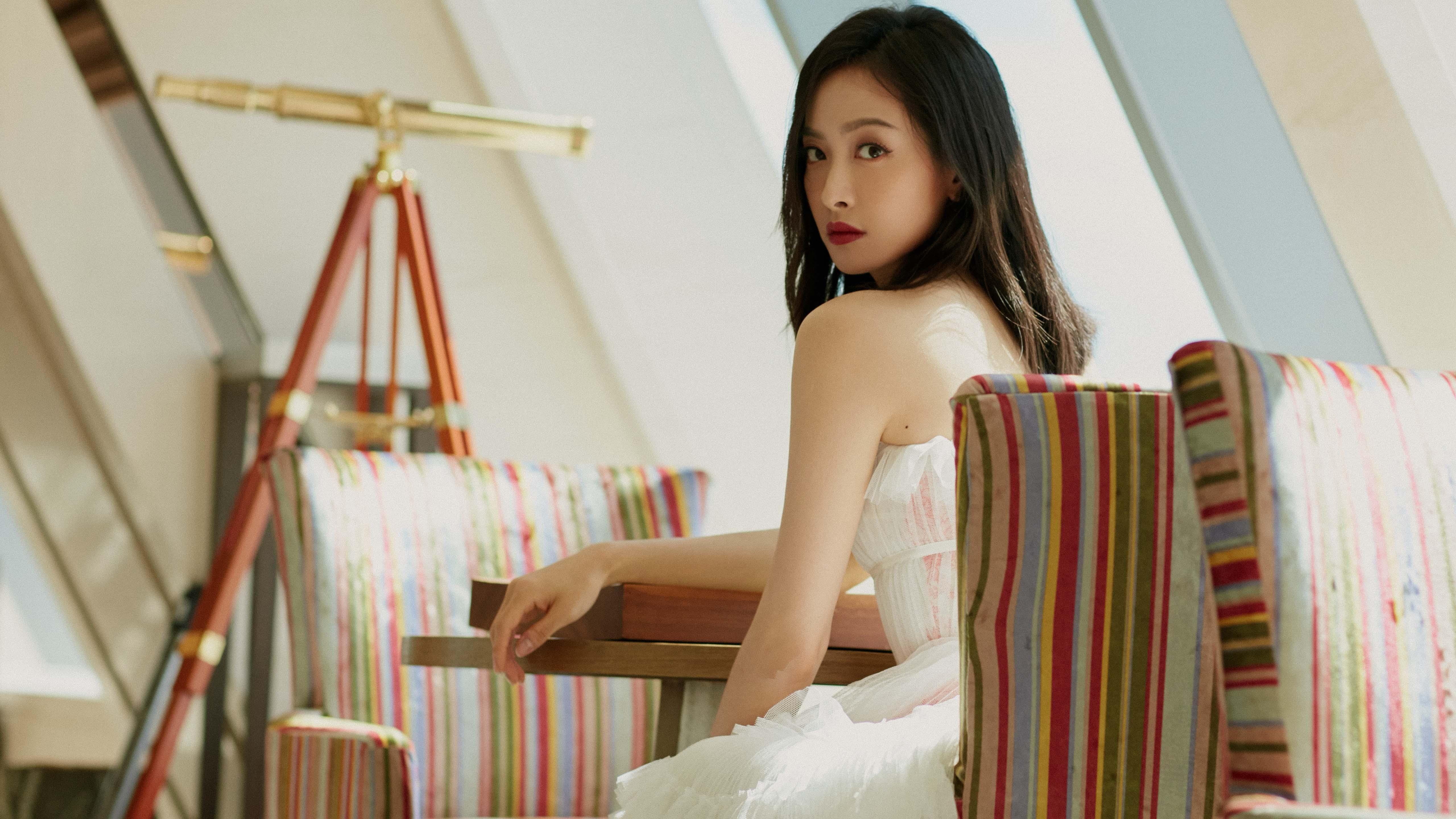 爱游戏官网-引擎声中的王者，当F1街道赛迎来篮球巨星的制胜时刻