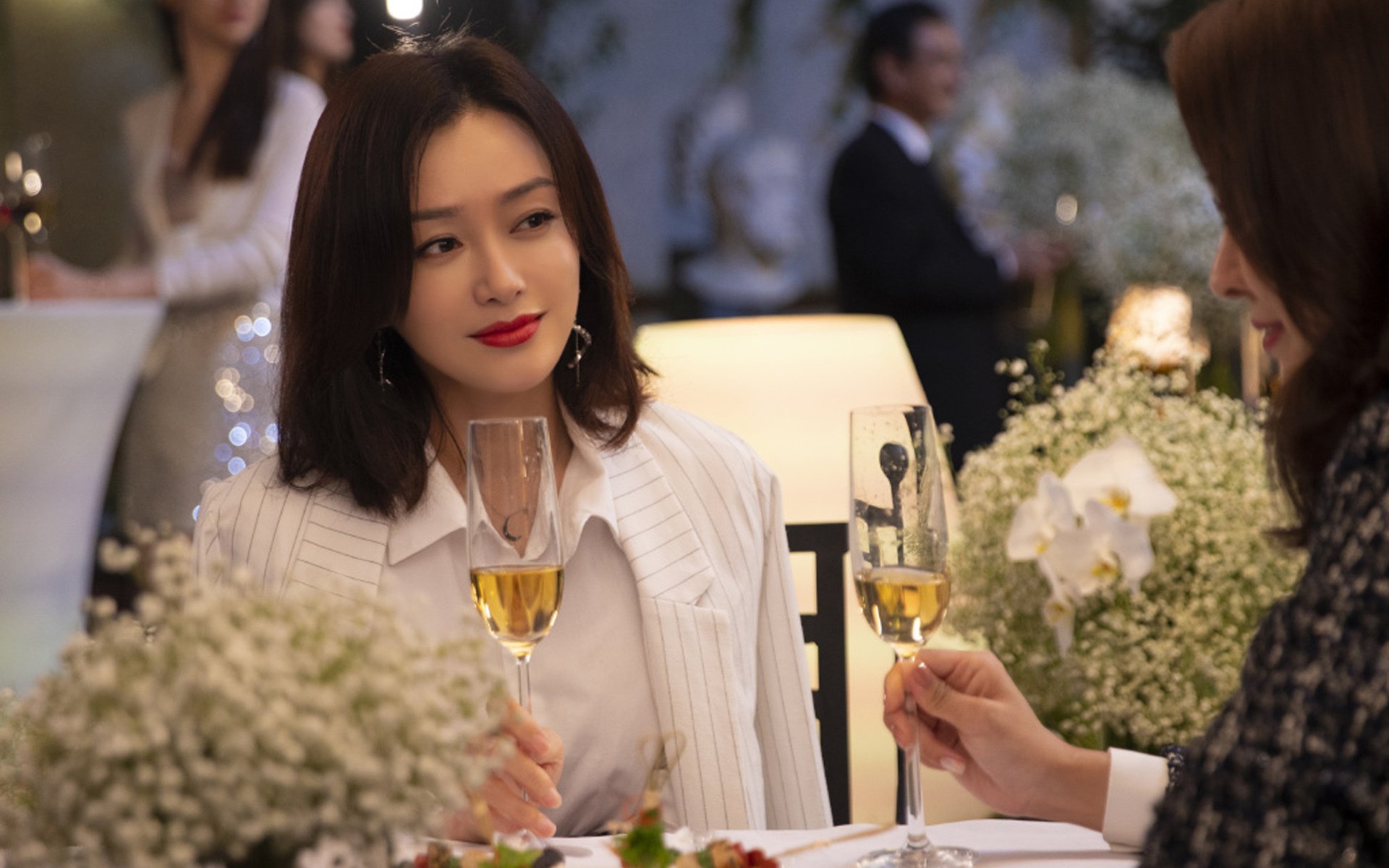 东契奇单场轰下60分创历史，凯尔特人险胜上海男篮，一场跨越太平洋的篮球回响